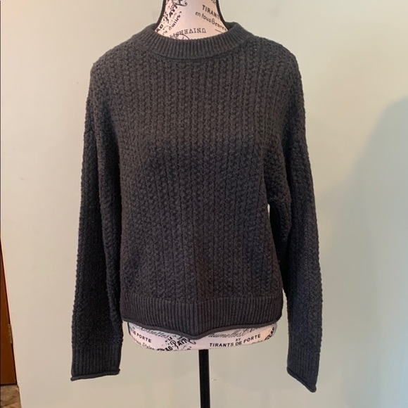 Universal Thread Sweaters - Universal Thread Women’s XS Extra Small Dark Gray Crewneck Cable Knit Sweater